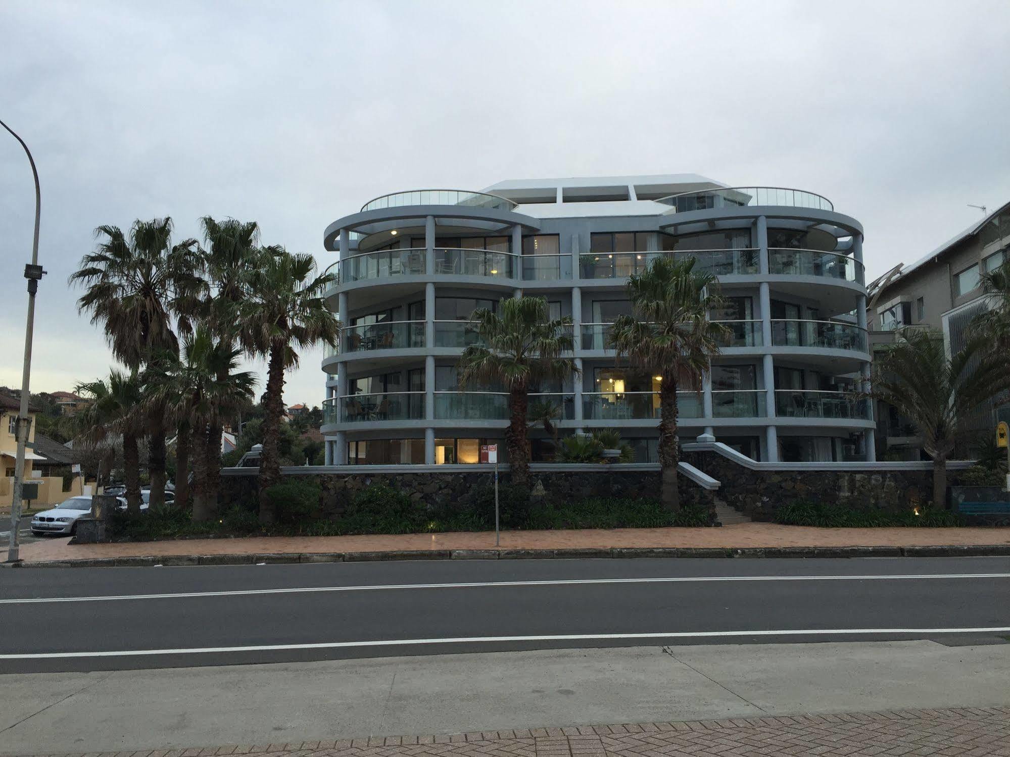 Manly Surfside Holiday Apartments Екстер'єр фото